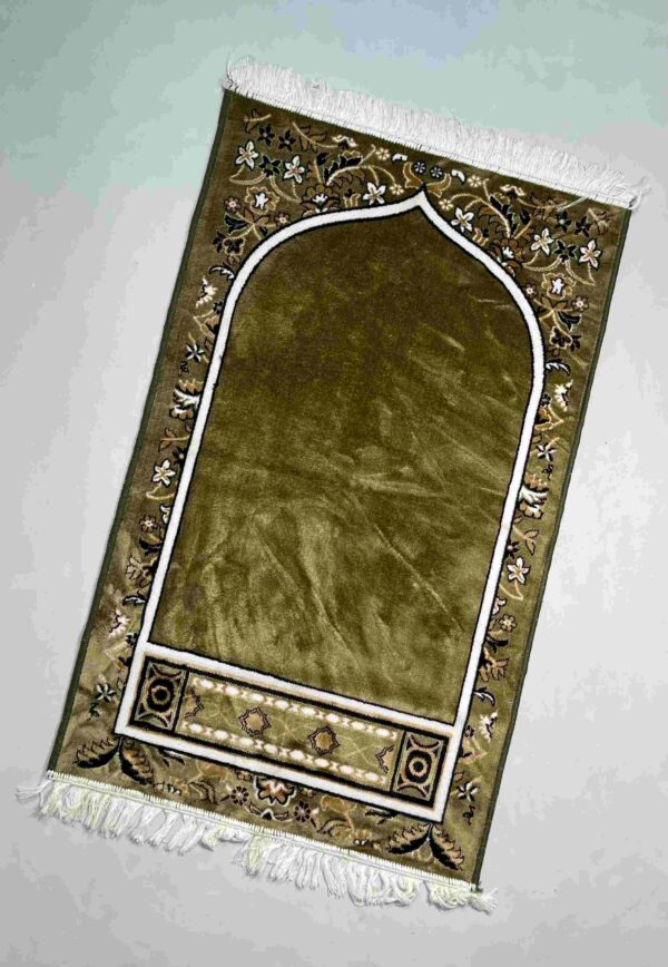 Army Green Prayer Mat | Serene and Durable Design